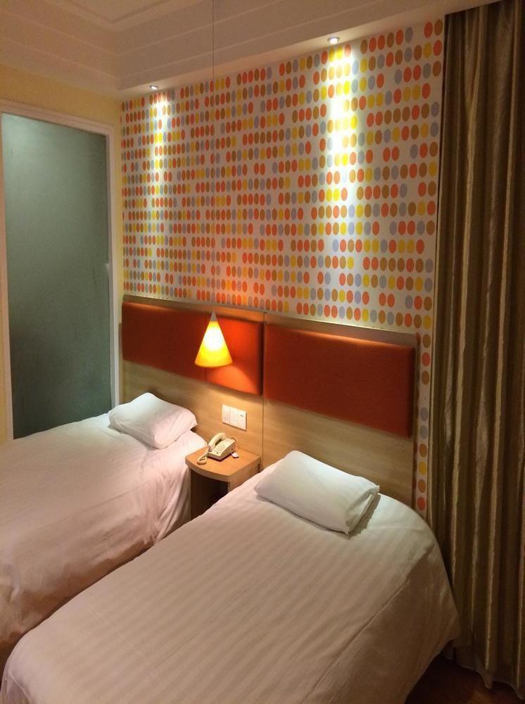 Home Inn Chengdu Kuanzhai Alley New City Square Exteriör bild